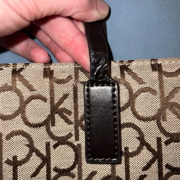 Calvin Klein Bag - Picture 8 of 10
